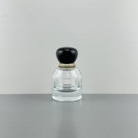 100 ml Perfume bottle - B319